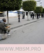 seul_contre_police_tunisienne.jpg (133 KB)